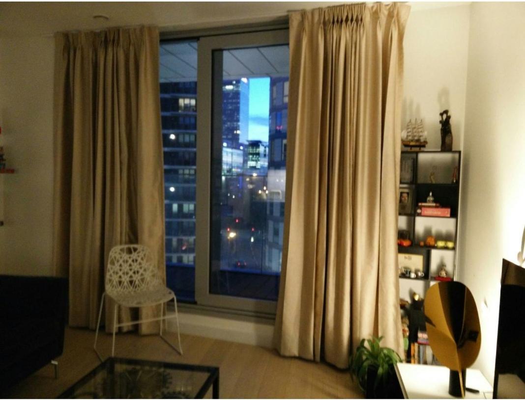 Private Room In Luxury Canary Wharf Apartment Londres Exterior foto